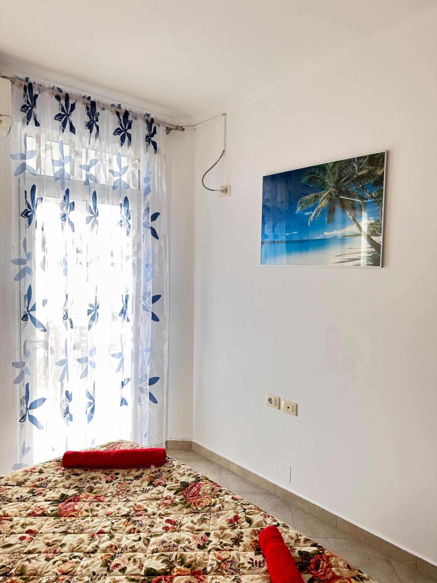 סרנדה Violet Sea View Apartment מראה חיצוני תמונה